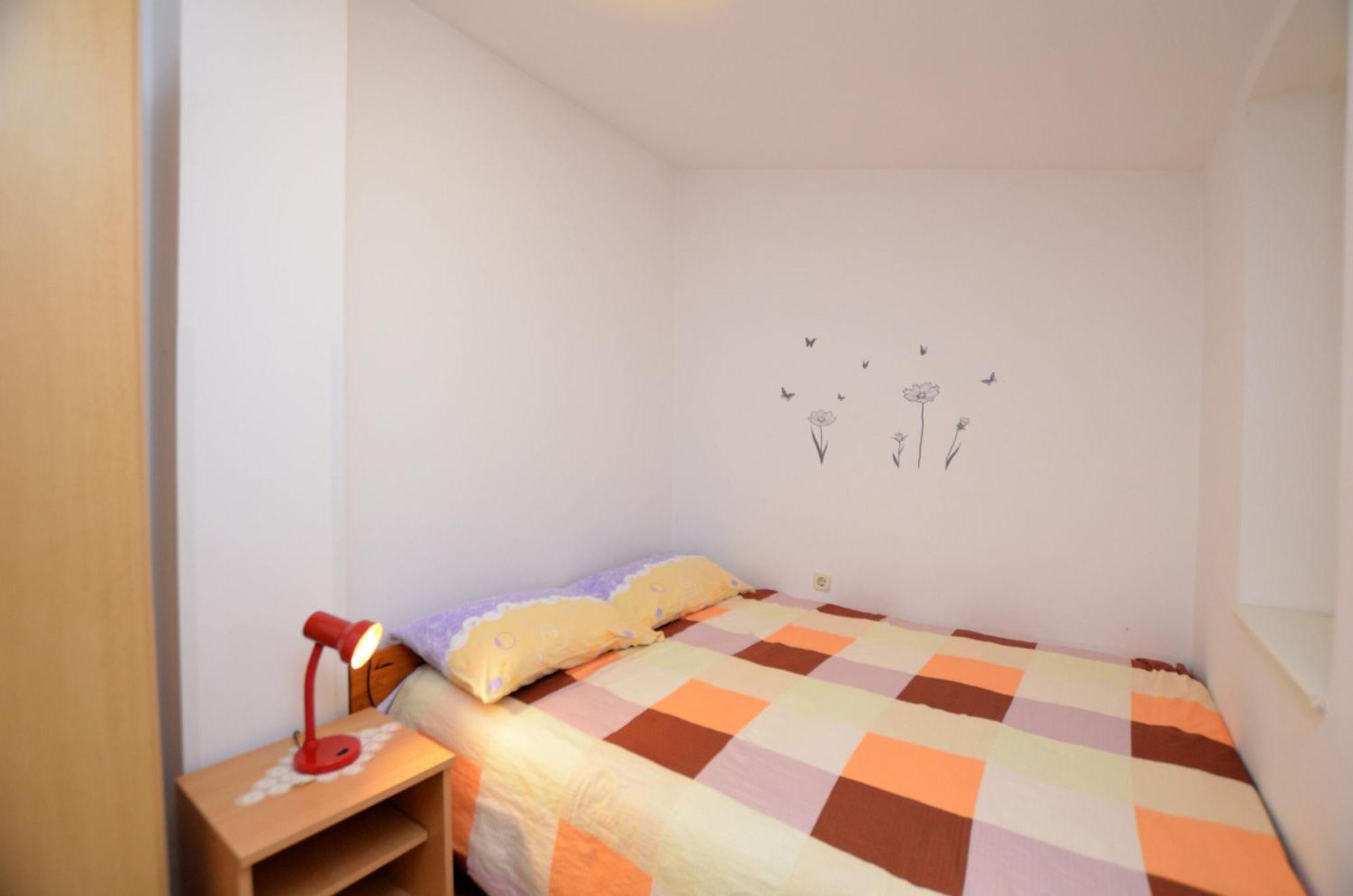 Lory Apartment