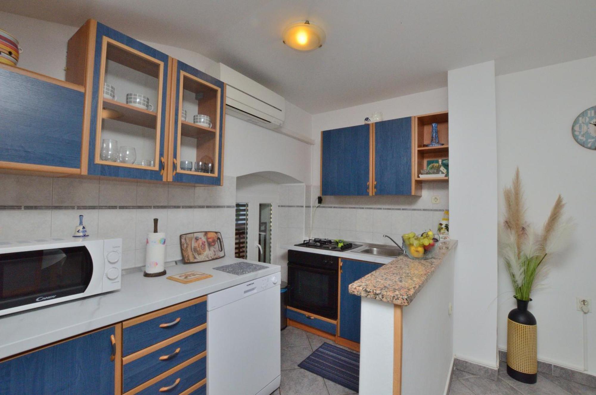 Lory Apartment