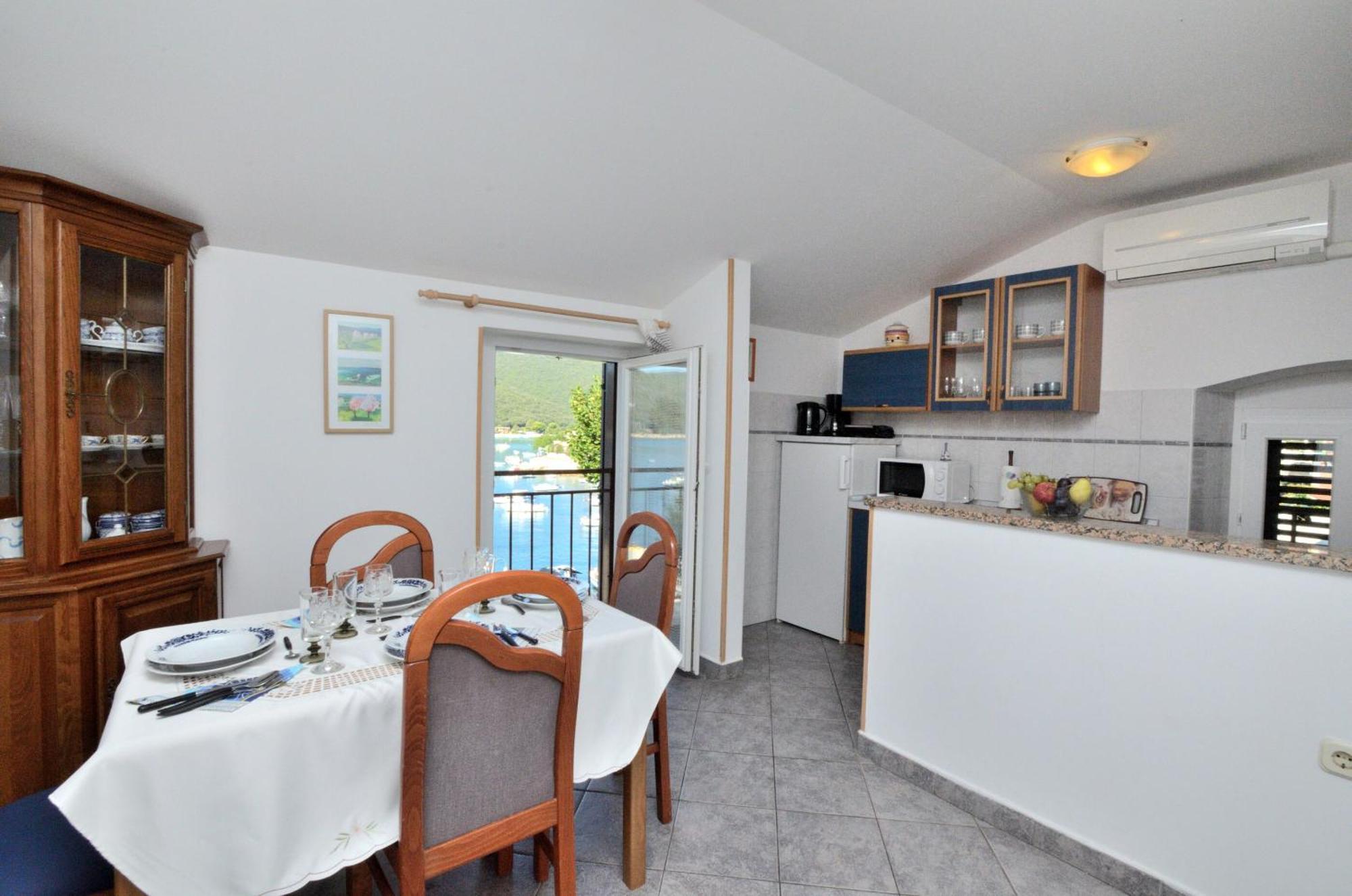 Lory Apartment
