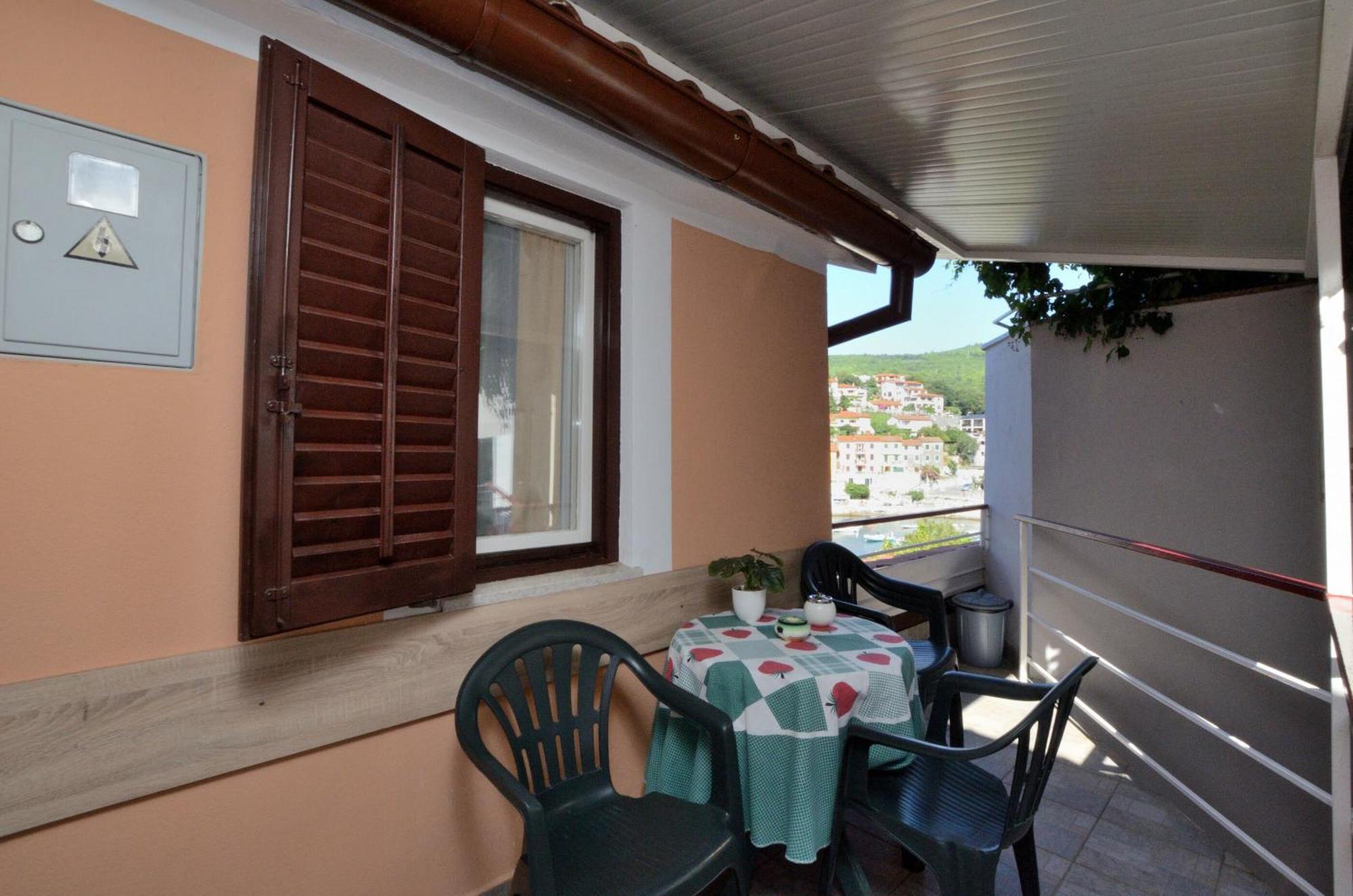 Apartment Lory *